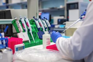 Labospace 03 12 20 6558 300x200